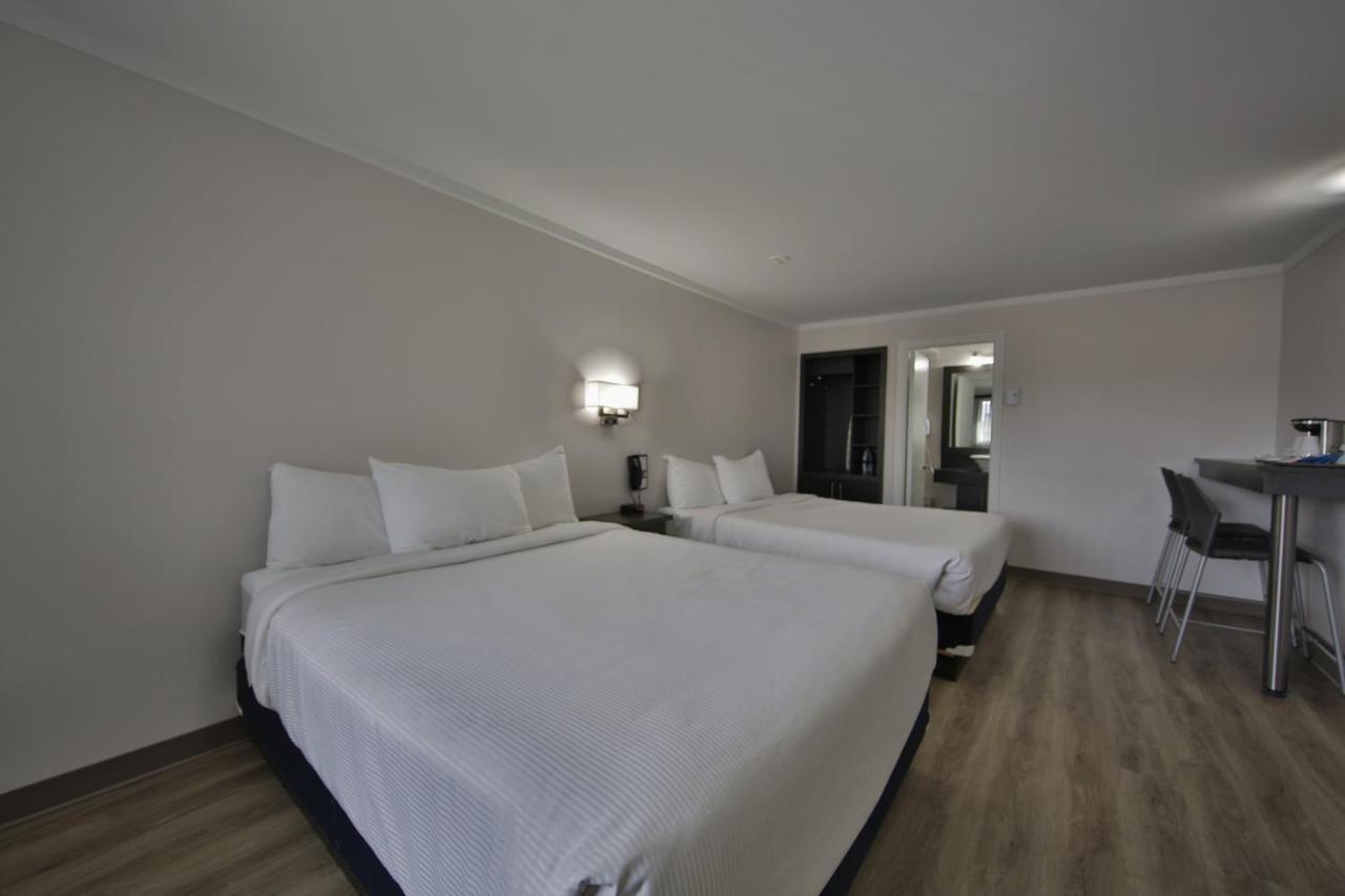 Newstar 3* Laval